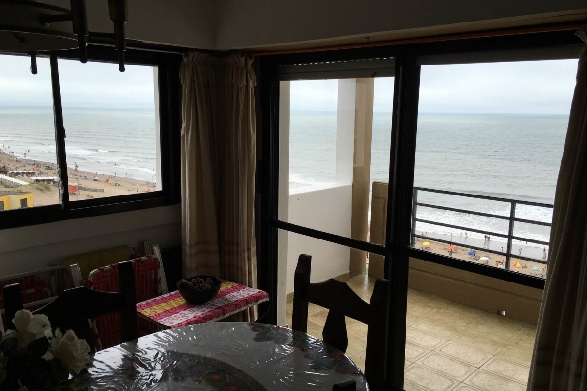 VILLA GESELL, Argentina, 2 Habitaciones Habitaciones, 3 Habitaciones Habitaciones,3 BañoBaño,Departamento,Venta Departamentos,1278