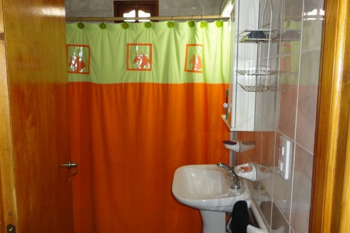 VILLA GESELL, Argentina, 2 Habitaciones Habitaciones, 3 Habitaciones Habitaciones,2 BañoBaño,Chalet,Venta Edificios en Block,1460