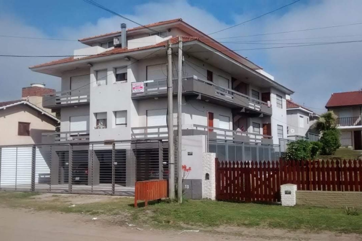 VILLA GESELL, Argentina, 1 Dormitorio Habitaciones, 2 Habitaciones Habitaciones,1 BañoBathrooms,Departamento,Venta Departamentos,1562