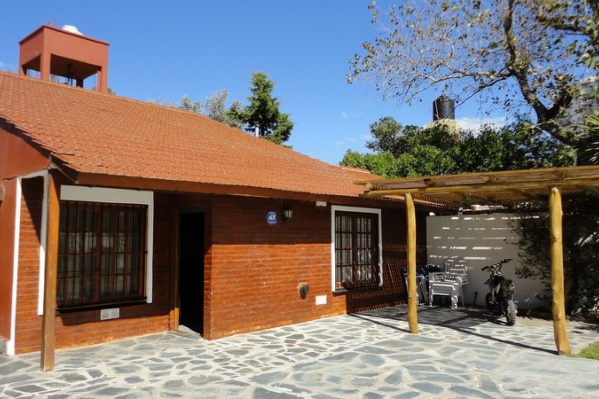 VILLA GESELL, Argentina, 1 Dormitorio Habitaciones, 2 Habitaciones Habitaciones,2 BañoBaño,Casa,Venta Duplex,1565