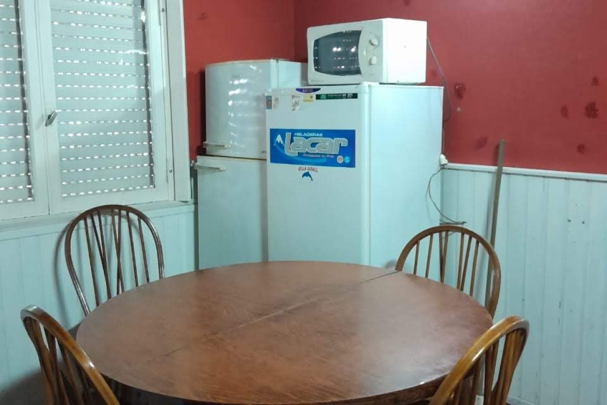 VILLA GESELL, Argentina, 1 Dormitorio Habitaciones, 4 Habitaciones Habitaciones,2 BathroomsBathrooms,Chalet,Venta Chalets,0,1572