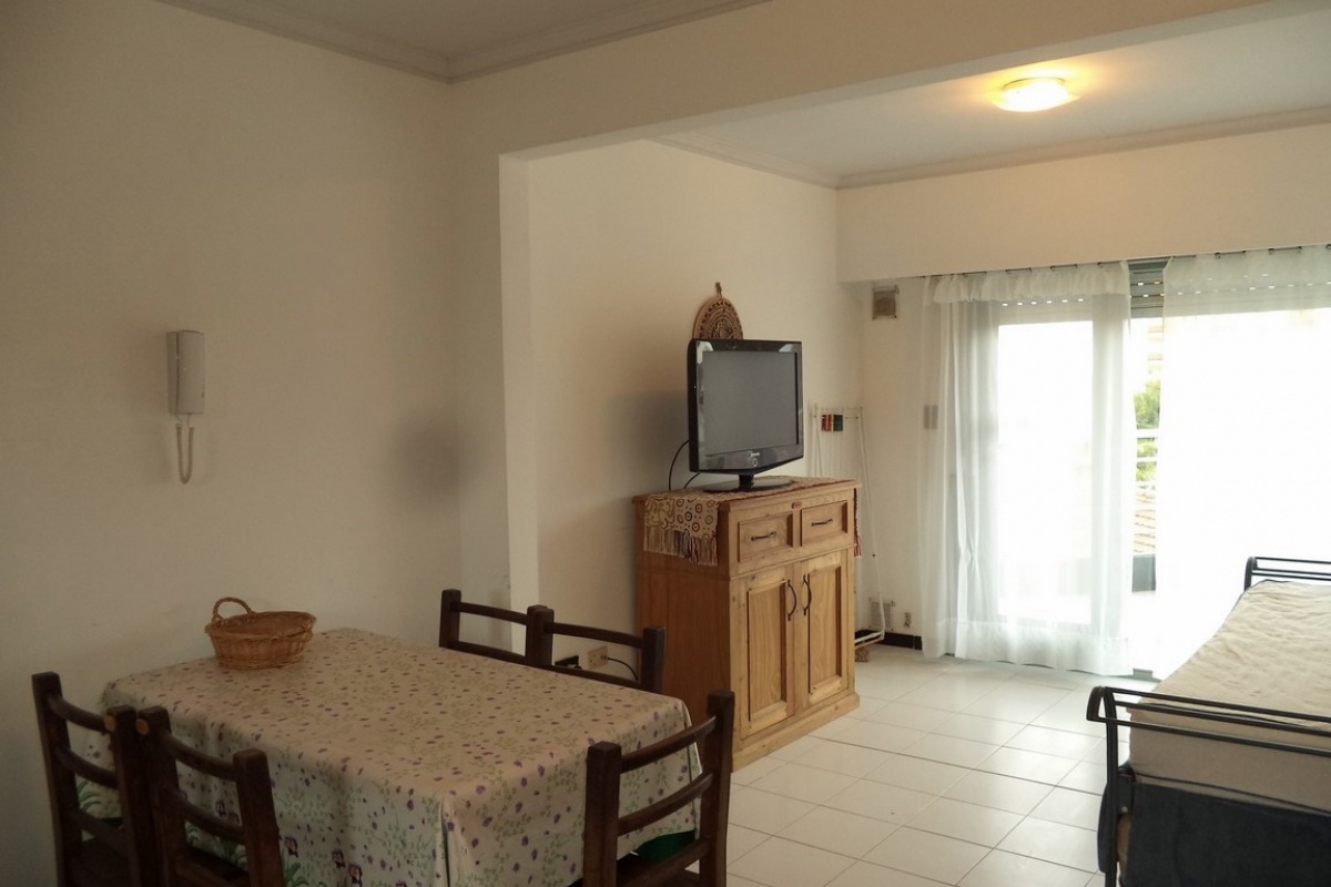 VILLA GESELL, Argentina, 1 Dormitorio Habitaciones, 1 Habitación Habitaciones,1 BañoBathrooms,Departamento,Alquiler Departamentos,0,1684