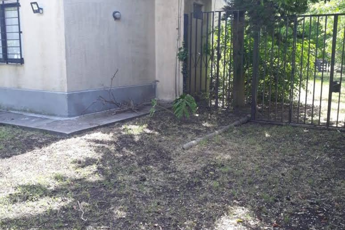 VILLA GESELL, Argentina, 1 Dormitorio Habitaciones, 4 Habitaciones Habitaciones,2 BathroomsBathrooms,Chalet,Alquiler,0,1718