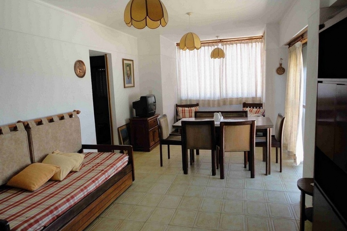 VILLA GESELL, Argentina, 1 Dormitorio Habitaciones, 2 Habitaciones Habitaciones,2 BathroomsBathrooms,Departamento,Alquiler Departamentos,0,1736