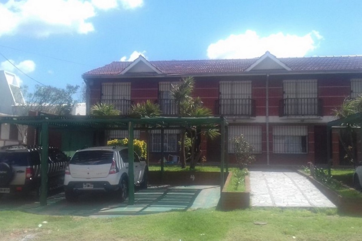 VILA GESELL, Argentina, 2 Habitaciones Habitaciones, 2 Habitaciones Habitaciones,2 BathroomsBathrooms,Triplex,Alquiler Departamentos,0,1740