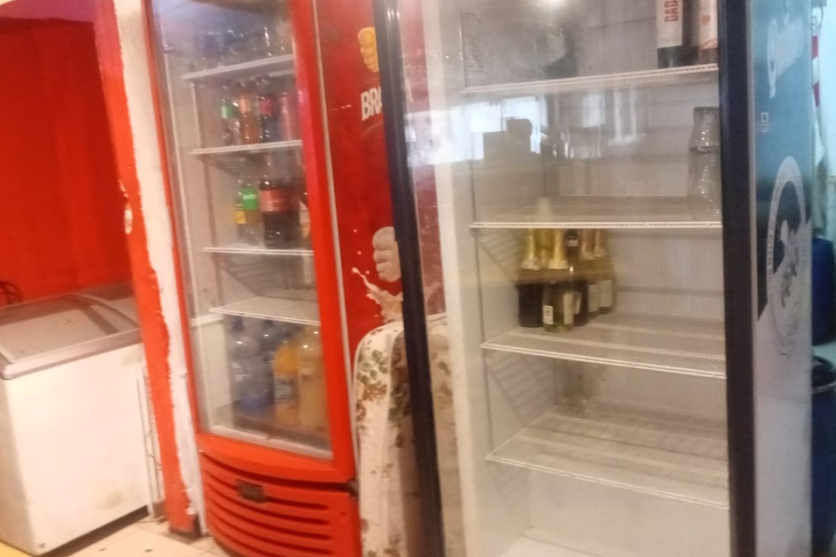 VILLA GESELL, Argentina, 1 Dormitorio Habitaciones, ,1 BañoBathrooms,Local,Venta,1763