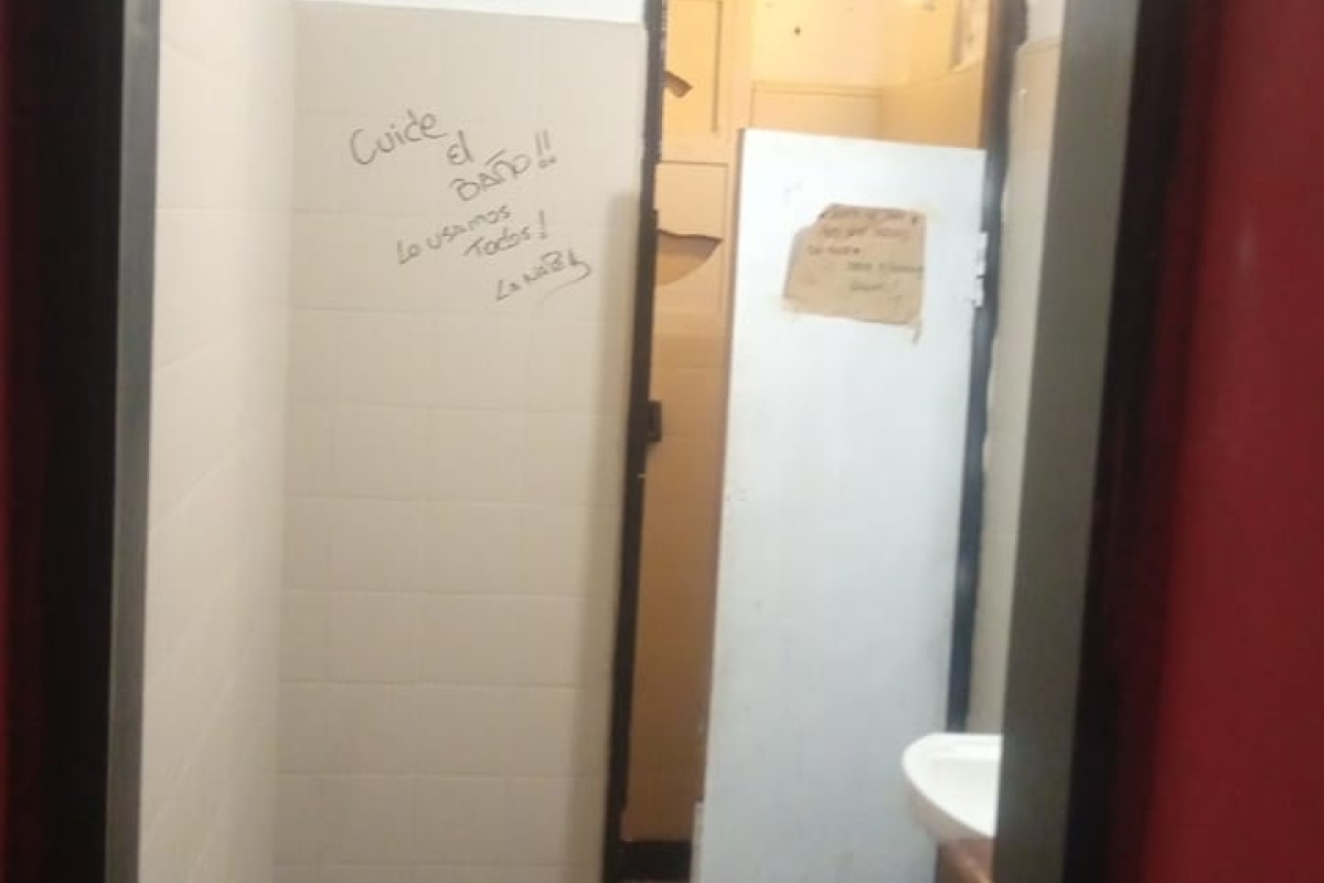 VILLA GESELL, Argentina, 1 Dormitorio Habitaciones, ,1 BañoBathrooms,Local,Venta,1763