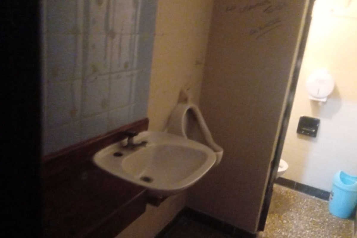 VILLA GESELL, Argentina, 1 Dormitorio Habitaciones, ,1 BañoBathrooms,Local,Venta,1763