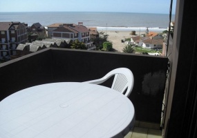 VILLA GESELL, BUENOS AIRES, Argentina, 1 Dormitorio Habitaciones, 2 Habitaciones Habitaciones,2 BathroomsBathrooms,Departamento,Alquiler Departamentos,0,1782