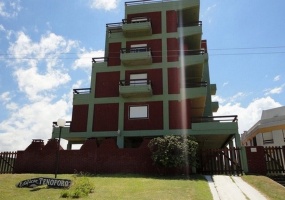VILLA GESELL, Argentina, 1 Dormitorio Habitaciones, 1 Habitación Habitaciones,1 BañoBathrooms,Departamento,Alquiler Departamentos,0,1785
